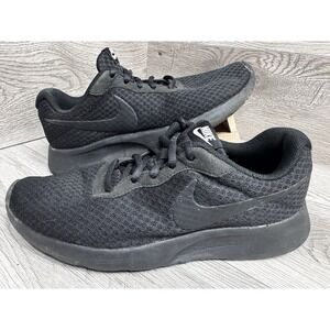 NIKE TANJUN Womens Black Sneakers 812655 002, Size 8 Shoes